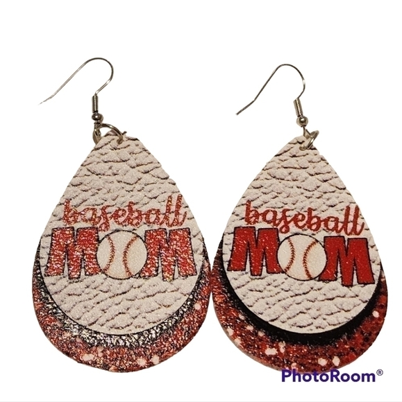 BASEBALL Mom Earrings, Sports Mom, Dangle Earrings - Picture 1 of 2